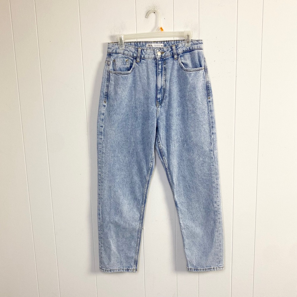 Zara Light Wash High-Rise Women’s Jeans